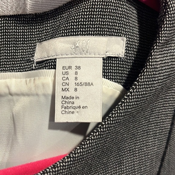 H&M Dress - Picture 2 of 6